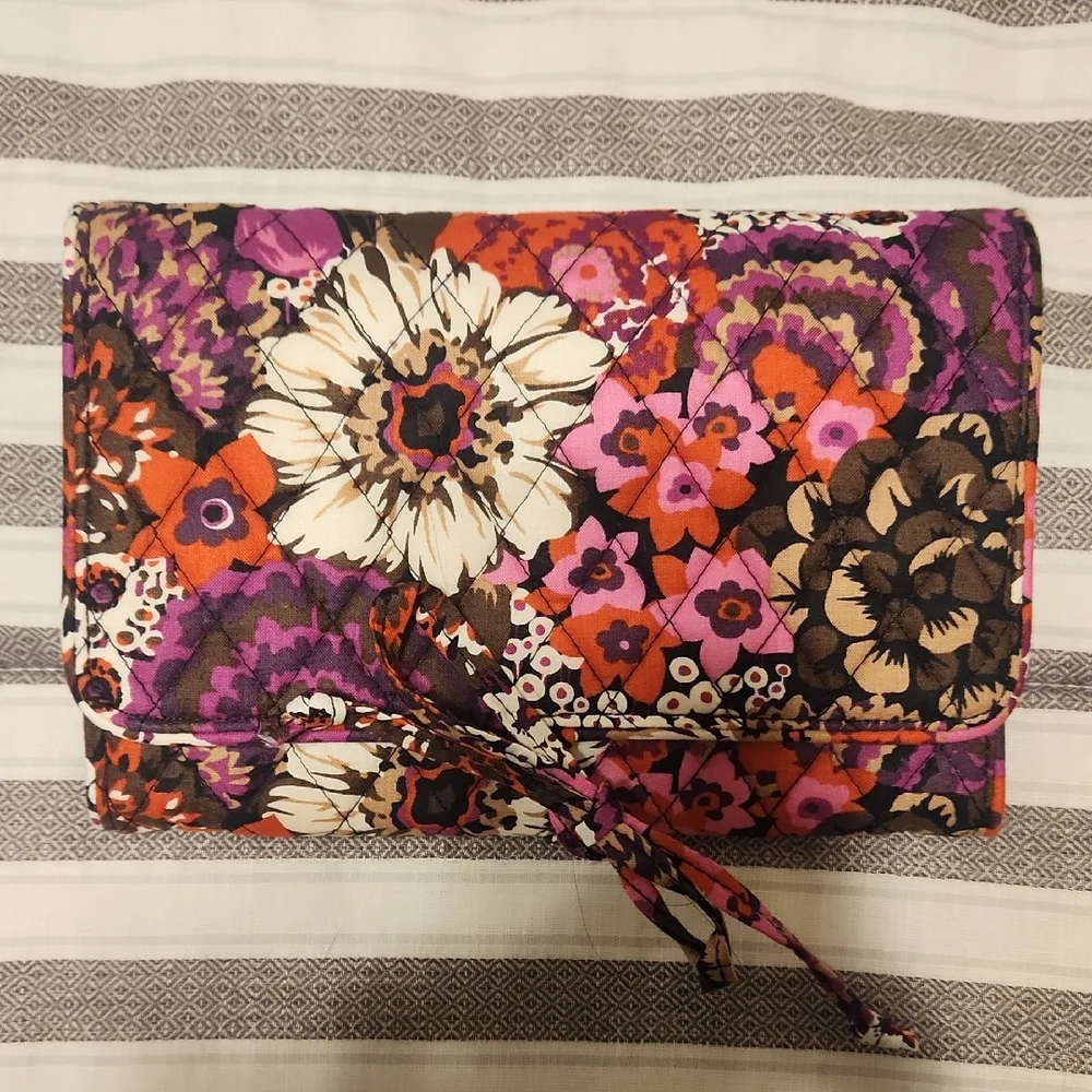 NWOT Vera Bradley Jewelry Roll - Picture 1 of 3